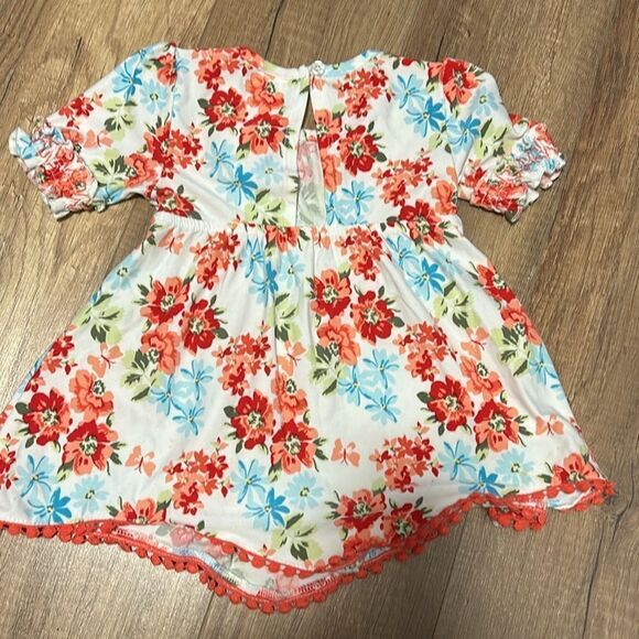 Little Lass floral dresses - Picture 3 of 4
